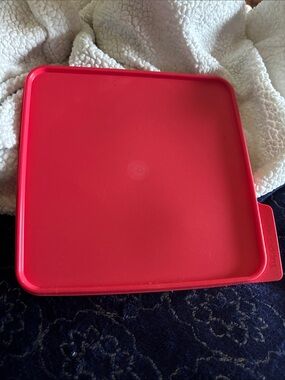 Tupperware lid. 10 1/2 “ by 10 1/2 “. Brand new